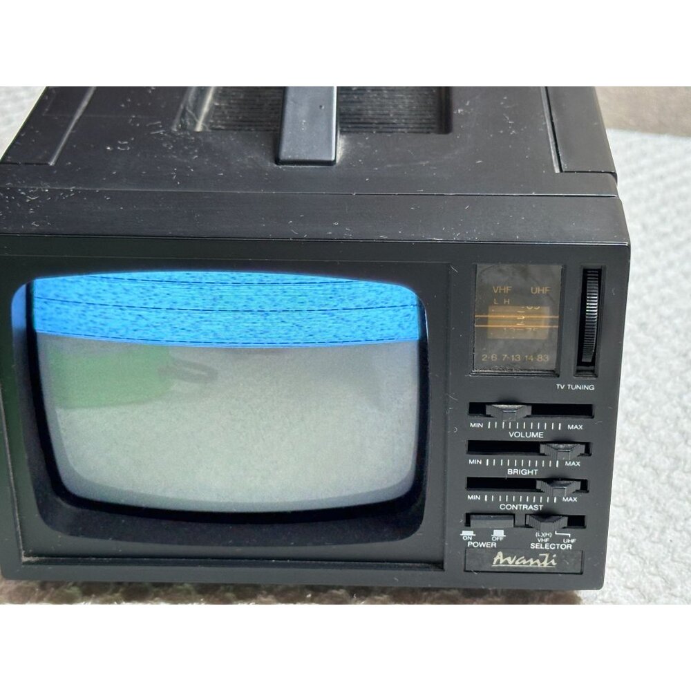 Avanti Portable Retro Analog TV VHF/UHF Tuning Handle Model TV-52W 90s B&W WORKS - Picture 6 of 16
